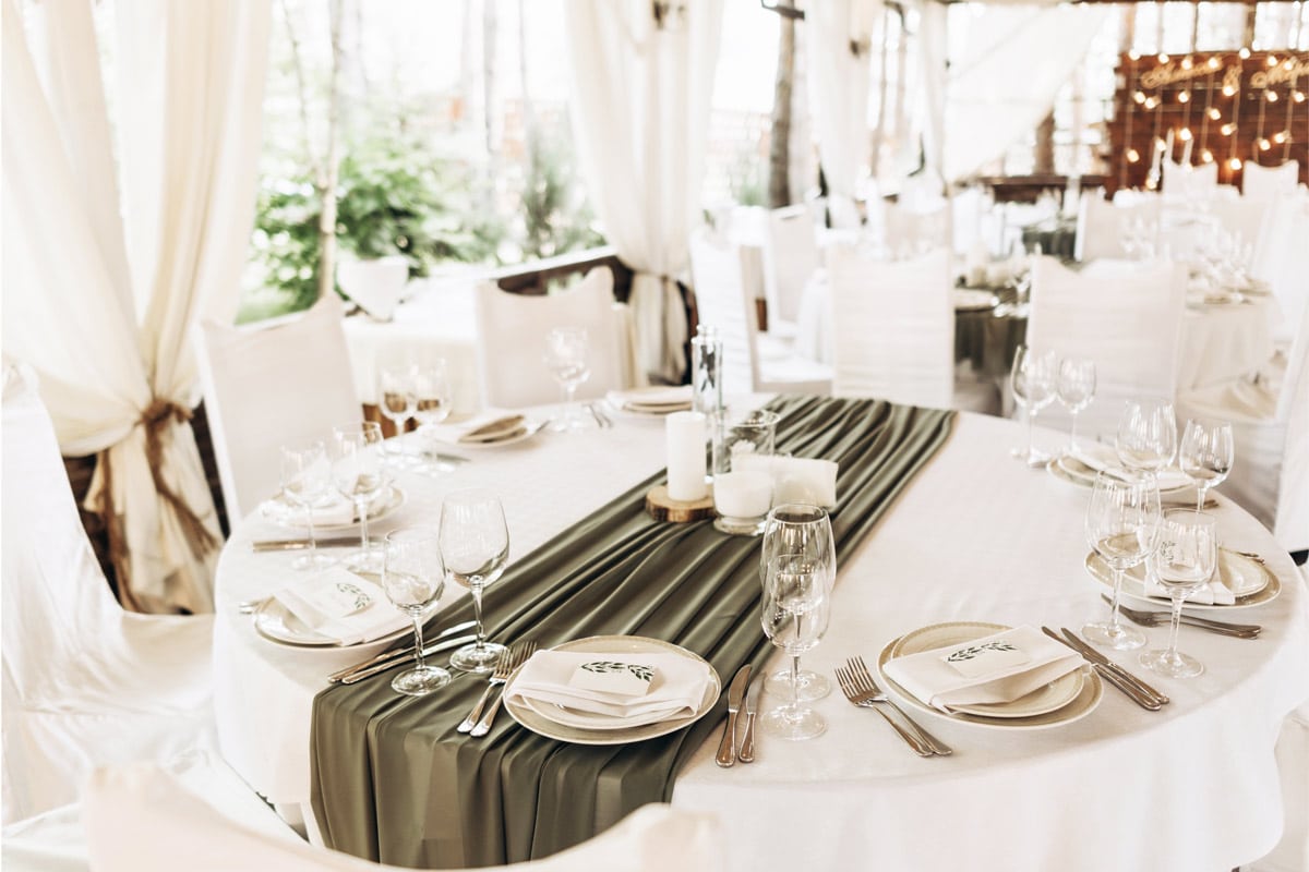 Wedding table settings can be rented through Everyone Eats catering